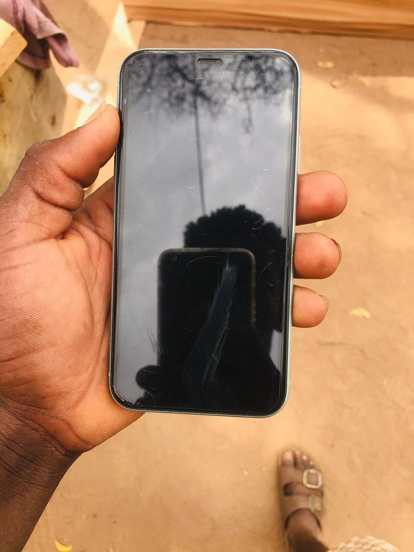 IPHONE11  64gig everything working perfectly