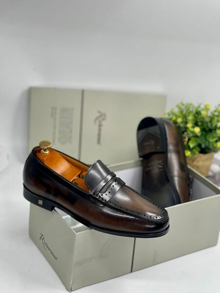 Solid Leather Formal Shoes