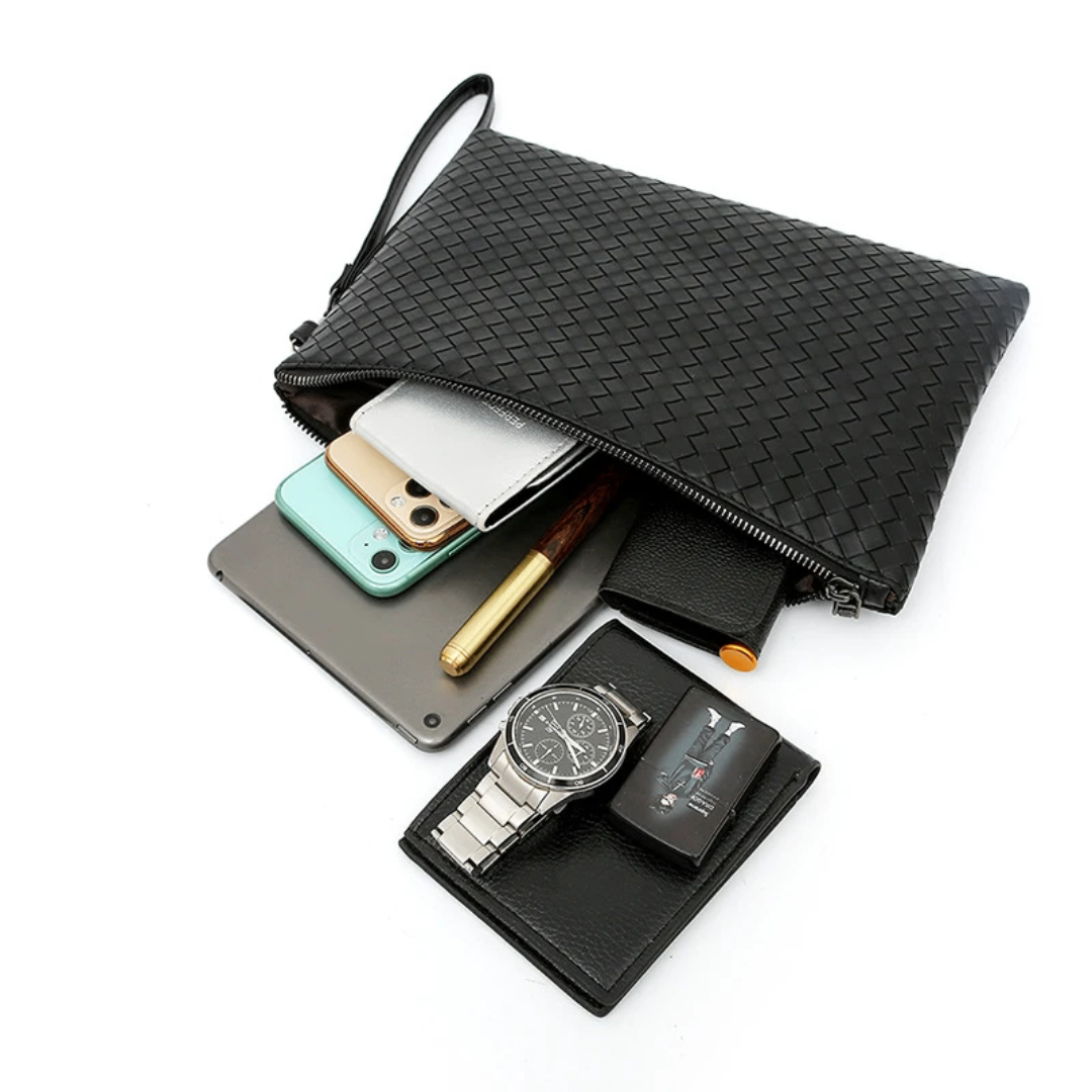 Pochette en cuir tressé élégante