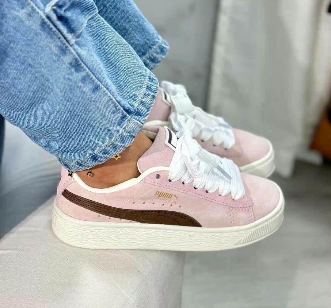 Baskets roses élégantes