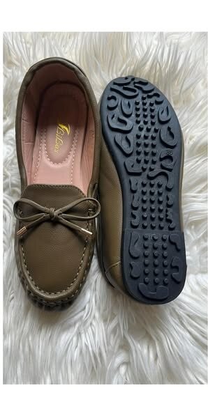 belles chaussures pour femmes