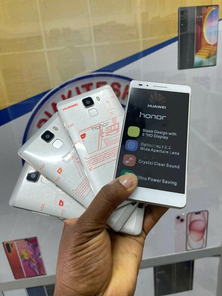 HUAWEI HONOR 7 QUASI NEUF 64GIGA/4GIGA RAM