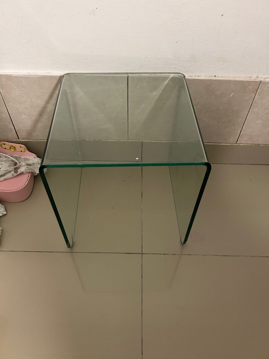 Table basse en verre moderne