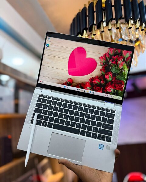 Hp Elite book with pen