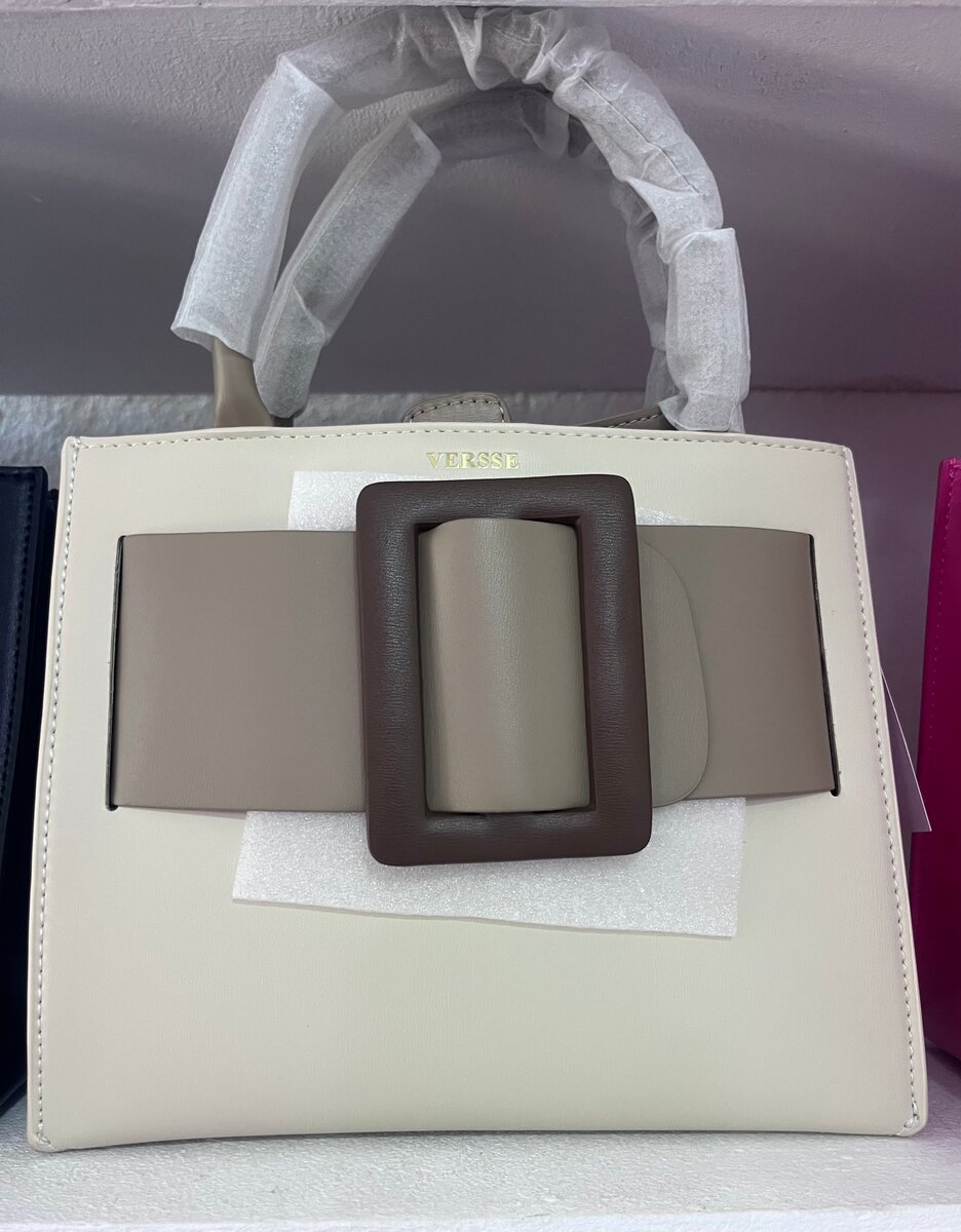 Sac à main élégant avec boucle