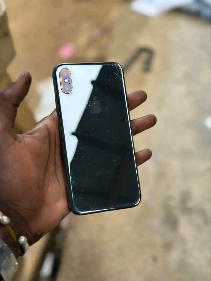iPhone X 64 Go