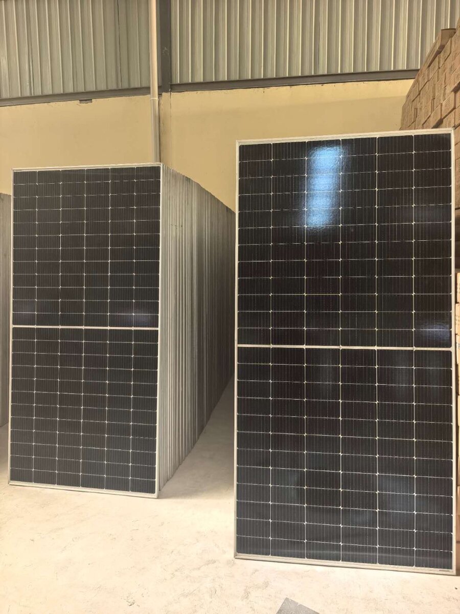 Jinko Photovoltaic Solar Panels 555W