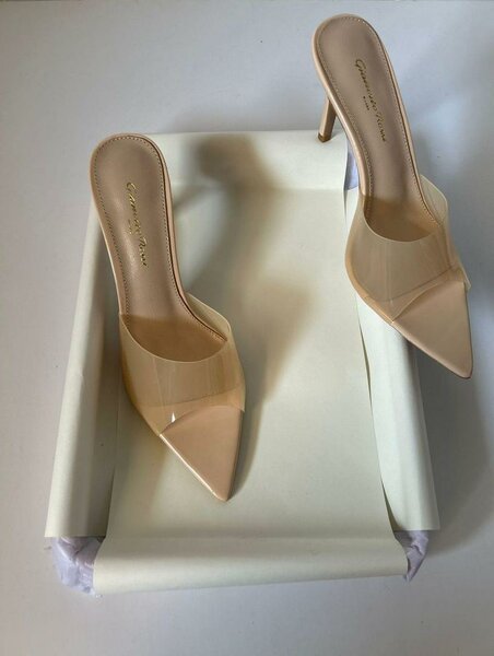 Mules à talons transparents