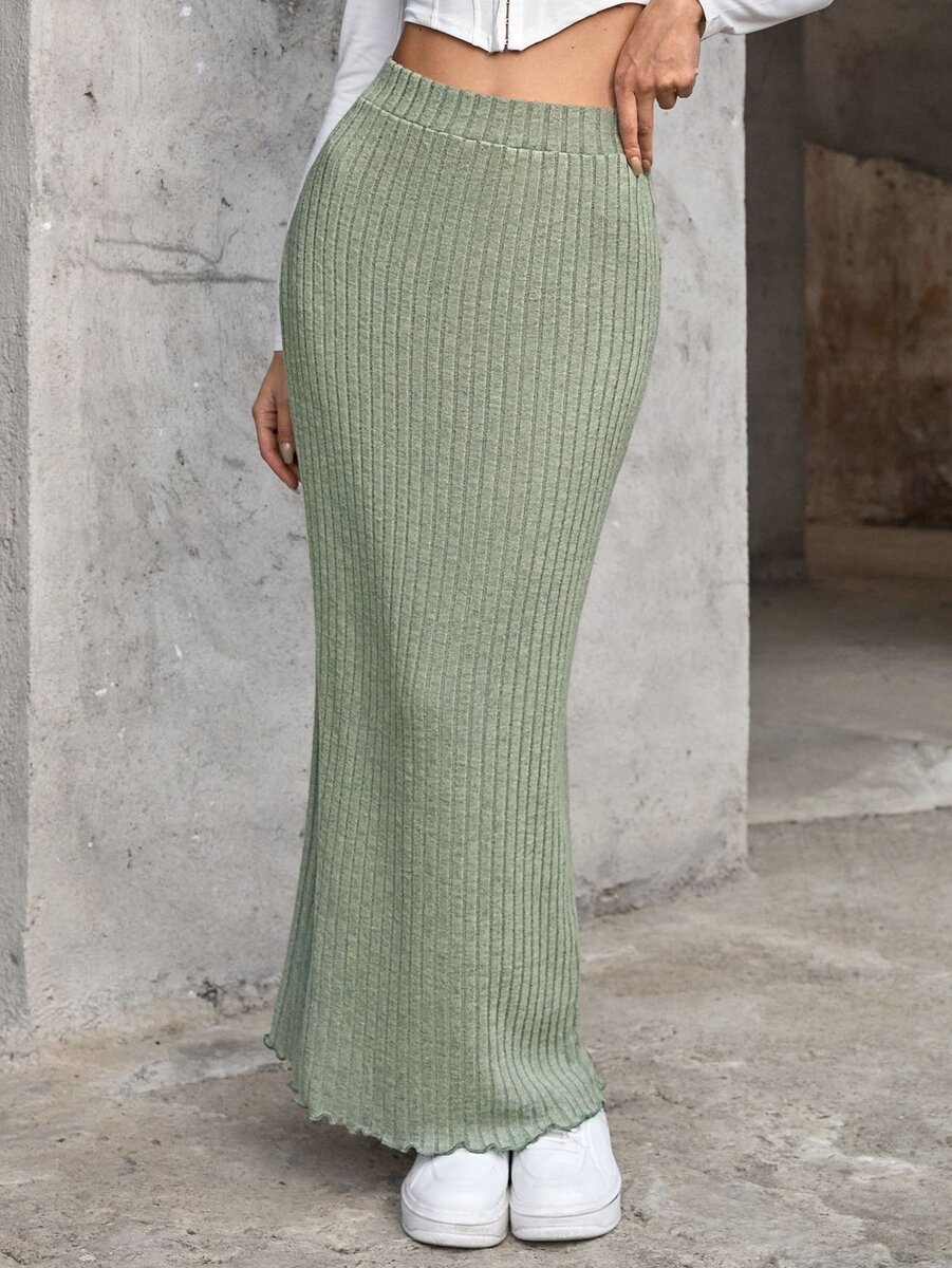 Jupe longue côtelée élégante