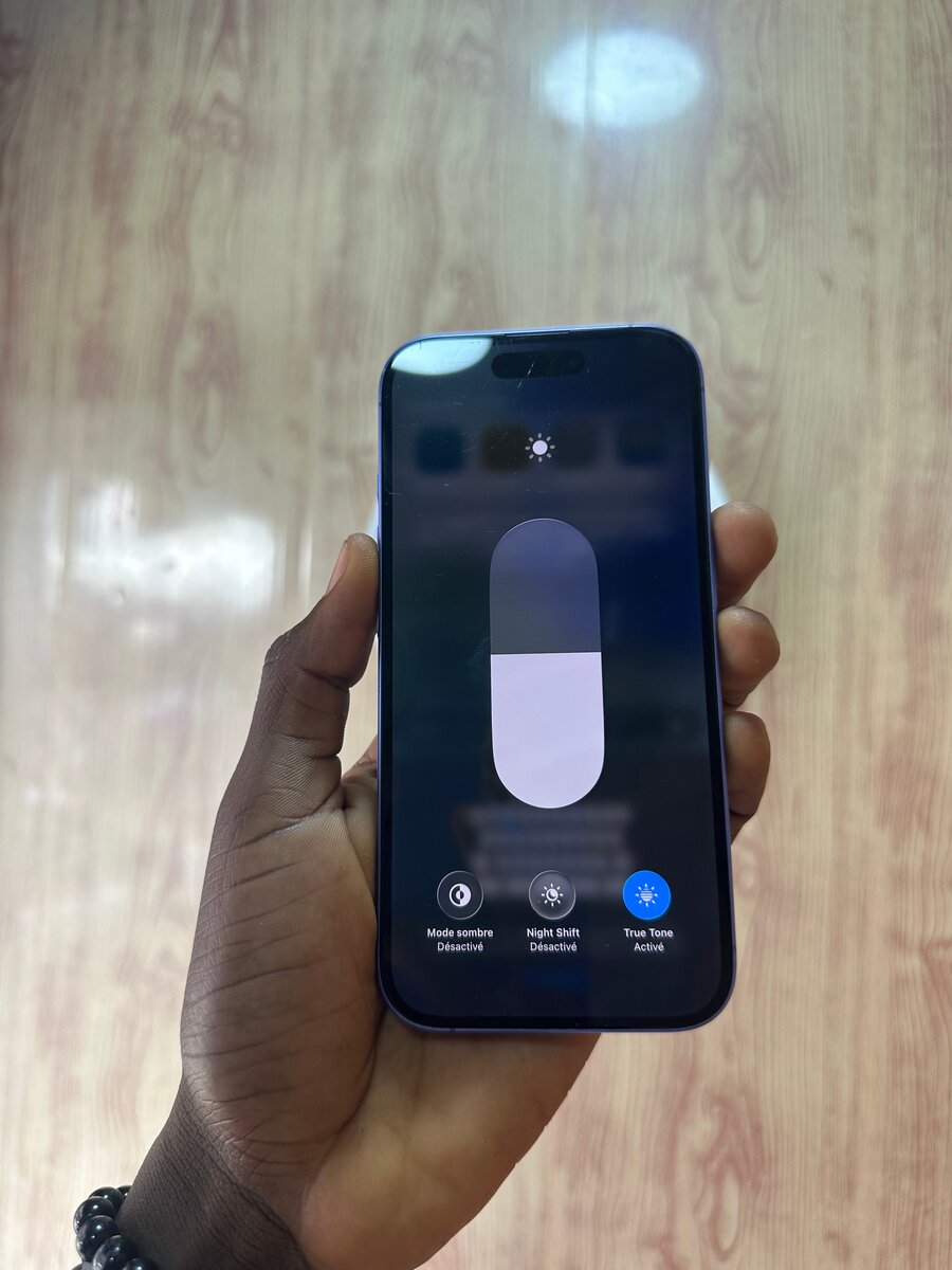 iPhone 16  Bleu 128 Go