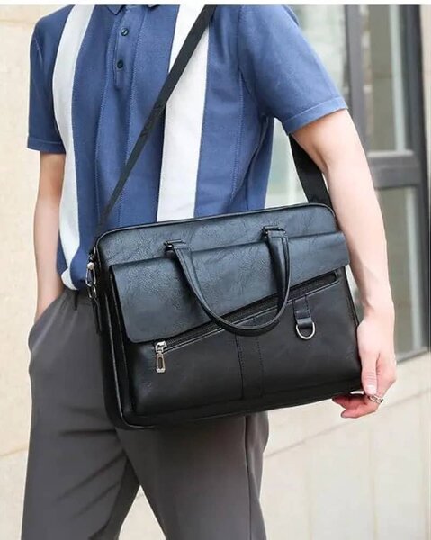 Sacoche en cuir élégante homme