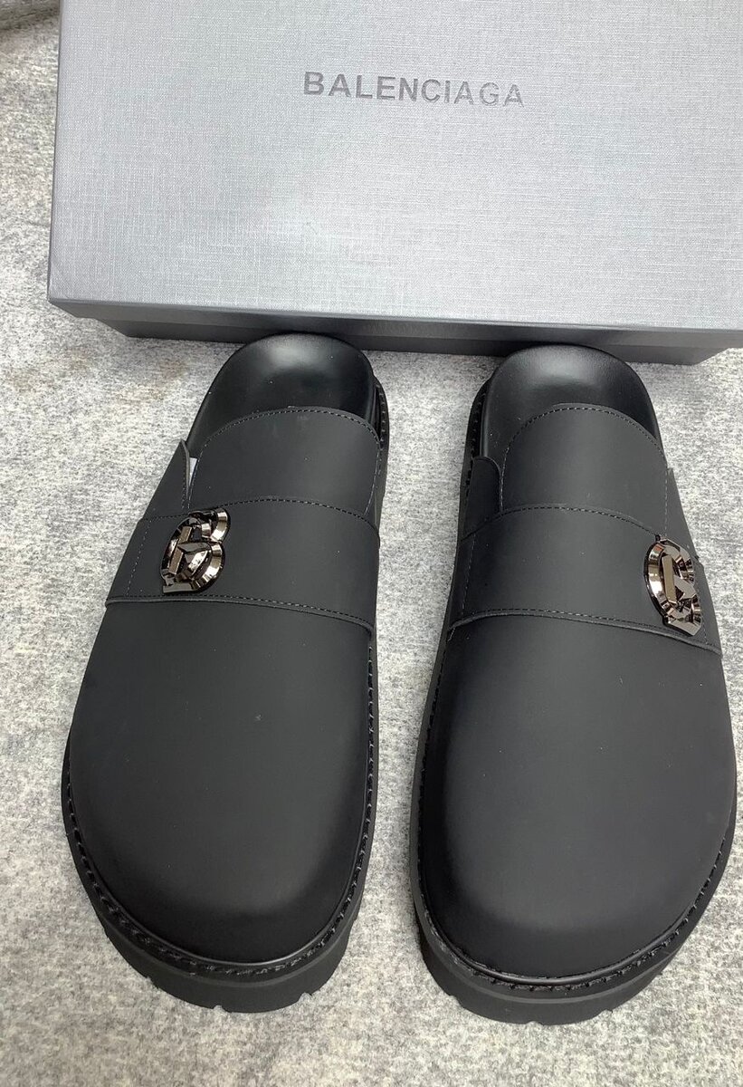 Mules noires Balenciaga