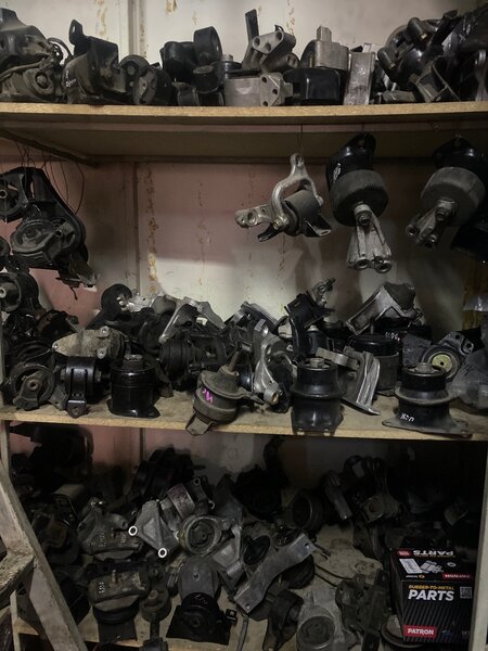 Подушки двигателя