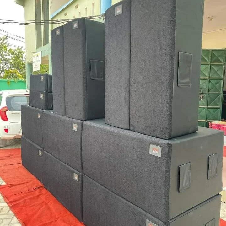 Musical instrument bags and cases