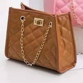 Fashionable and high-quality women's handbag