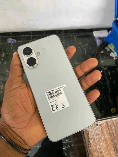 Smartphone Tecno moderne