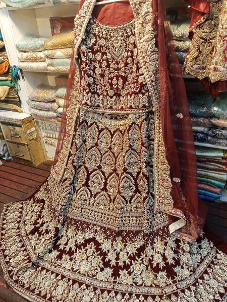 Bridal Lehenga Valvat