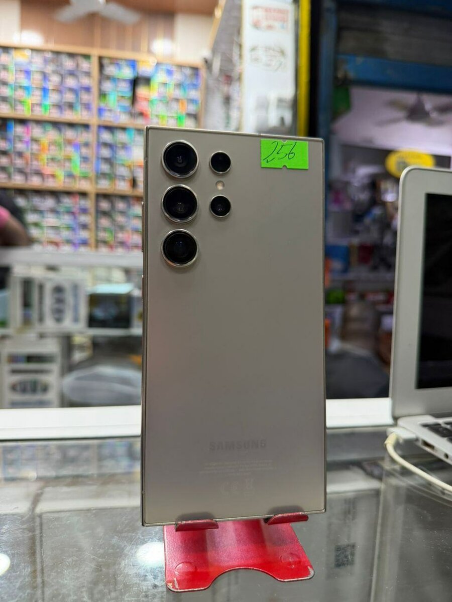 Samsung S24 Ultra 2nd main