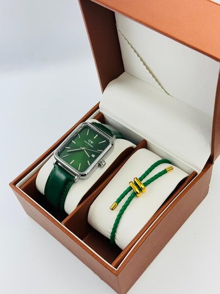 Montre élégante avec bracelet