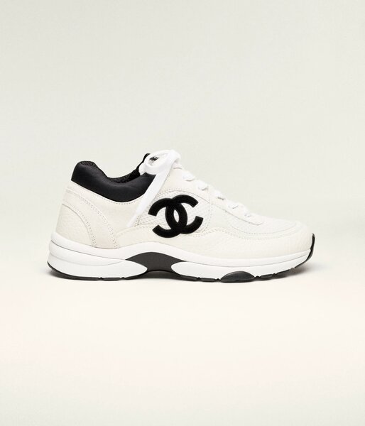 Chanel CC runner