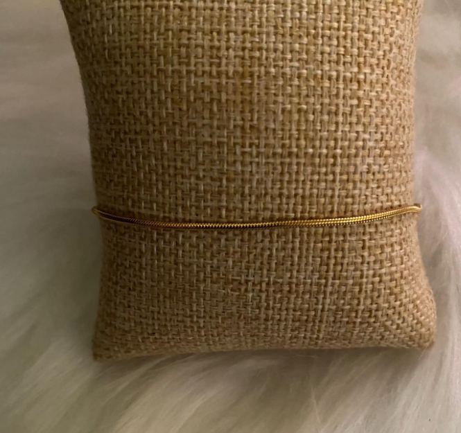 Women's braclet gold