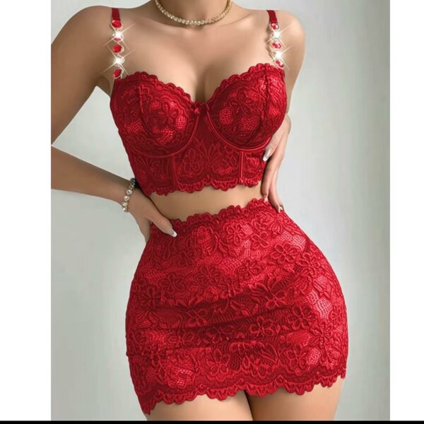Ensemble de lingerie rouge
