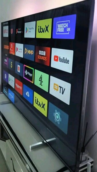 Smart TV UHD 4K 55 pouces