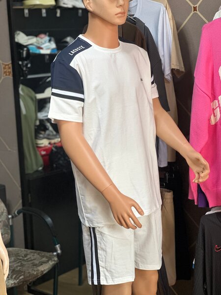 Ensemble sport homme blanc