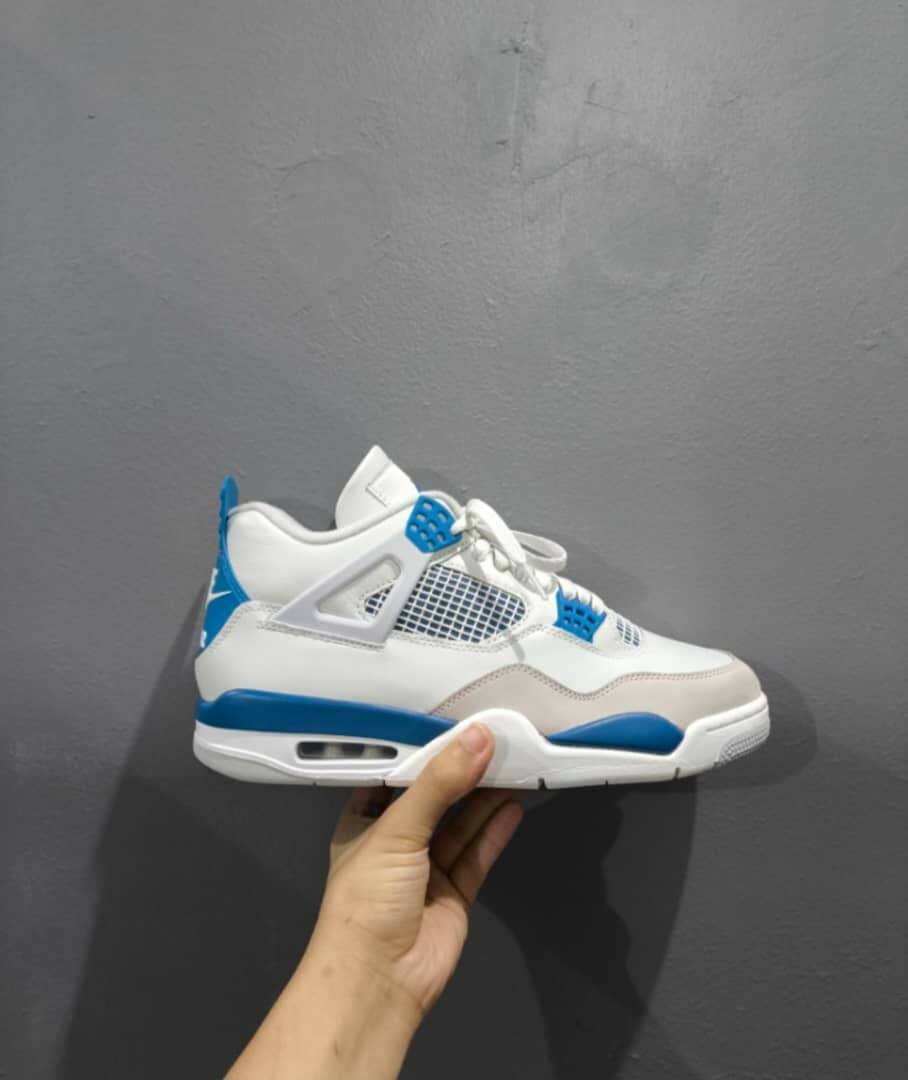 Jordan 4 available