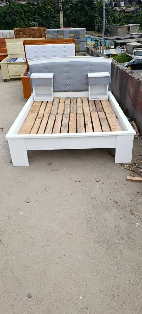 Lit 2place disponible