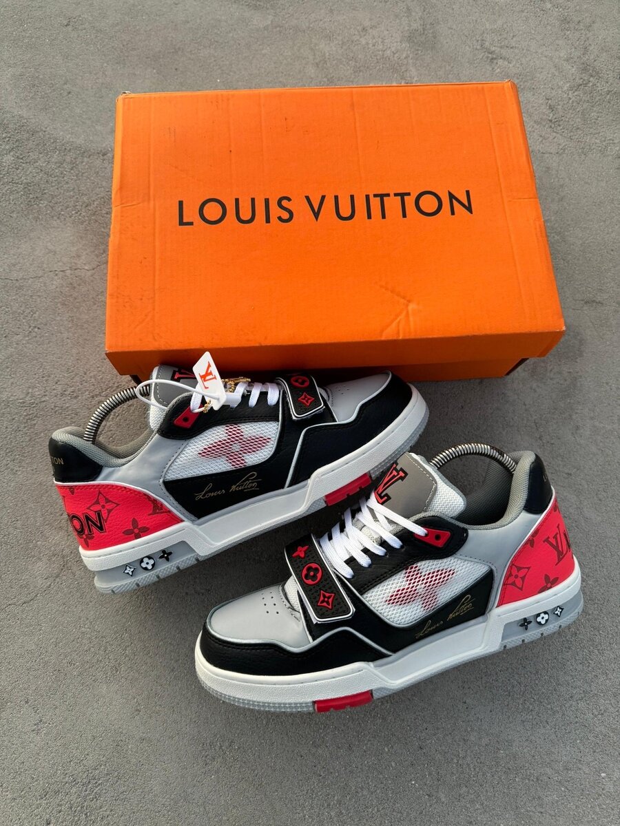 Chaussures LV