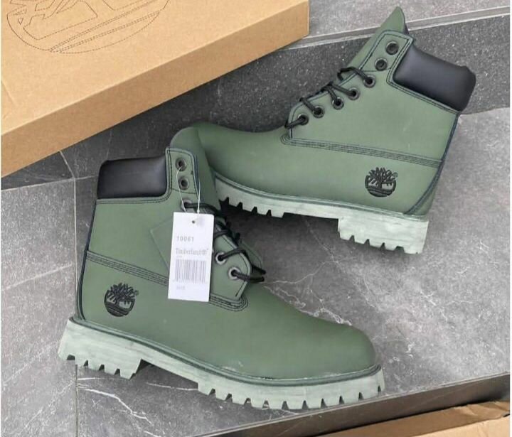 Bottes en cuir résistantes