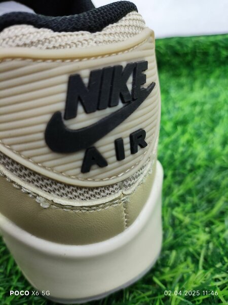 NiKE AiR MaX 90
