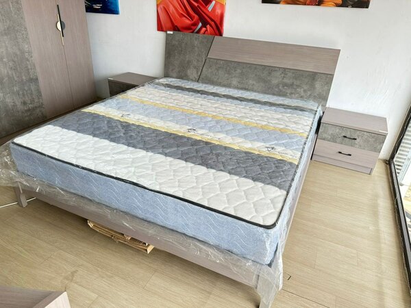 Lit 3 place (180cm×200cm)