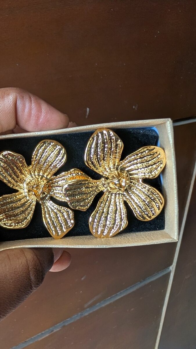 Boucles d'oreilles en or élégantes