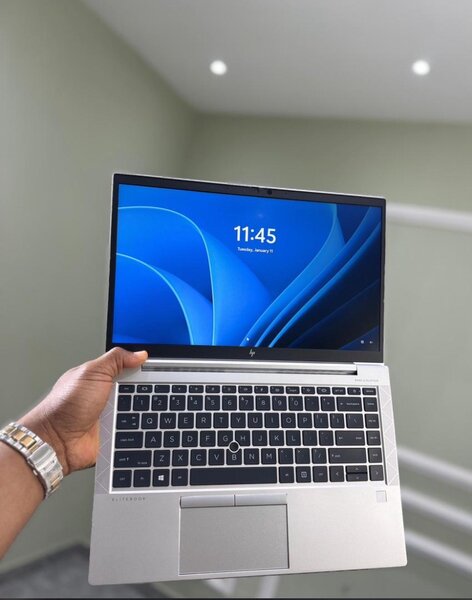 HP Laptop, Asus laptop