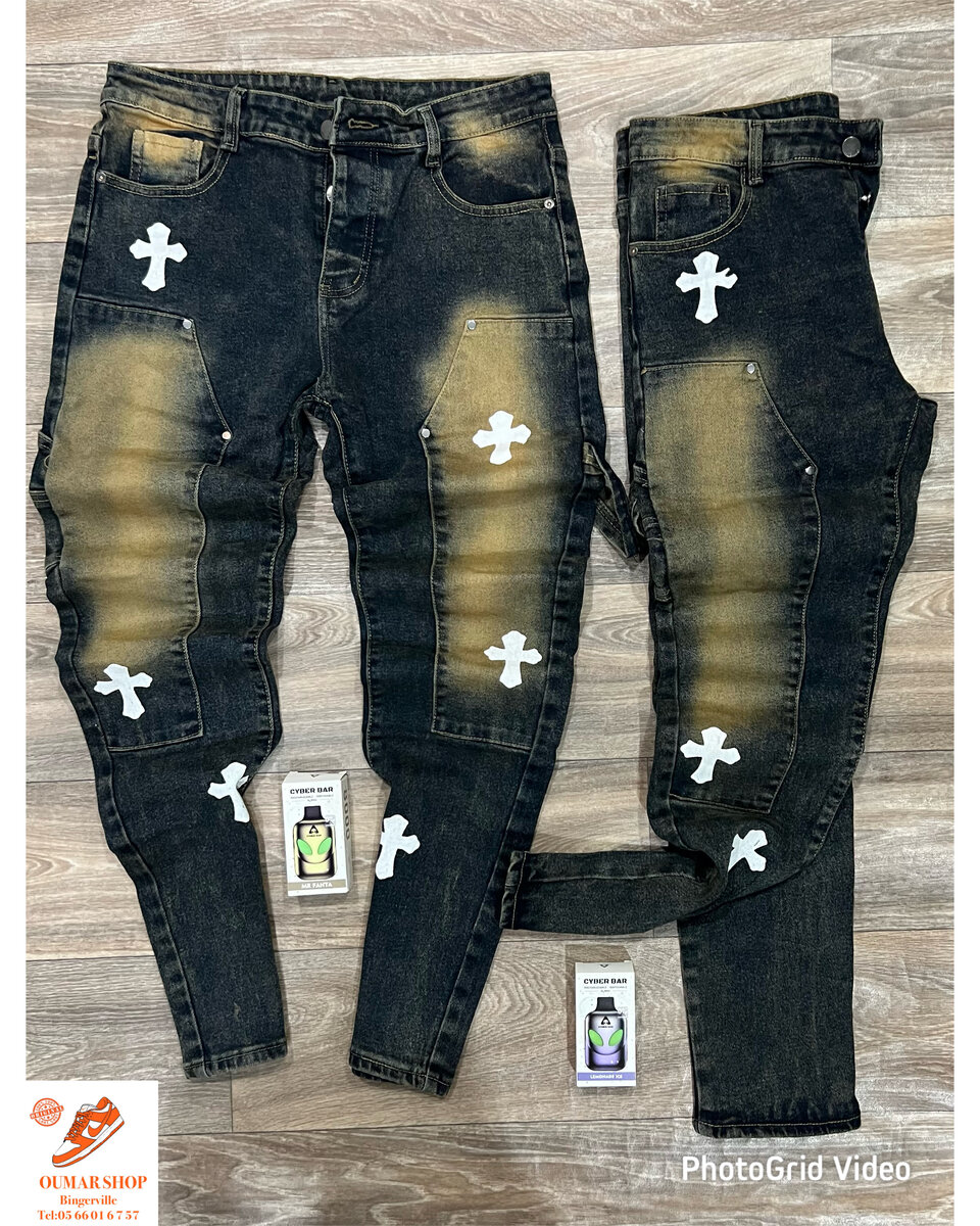 Jeans modernes avec motifs croisés