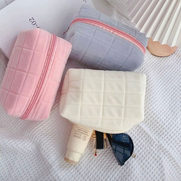 Pochette de maquillage en velours