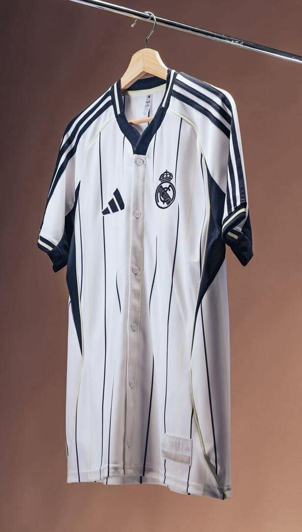 Maillots de football adidas