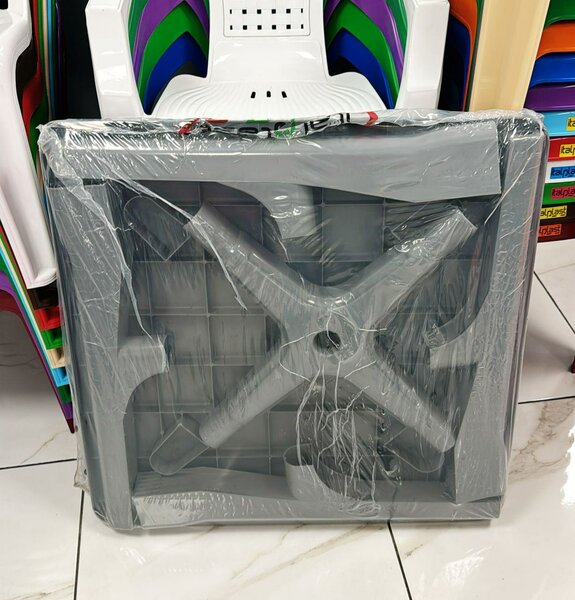Table en plastique