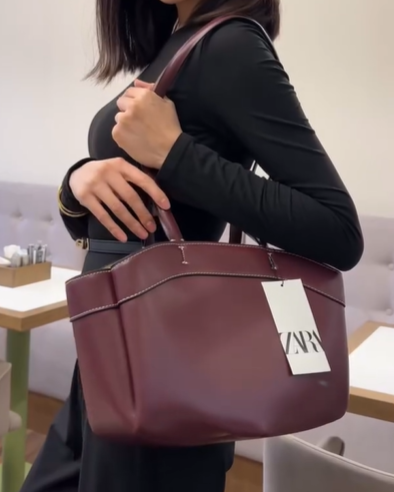 Эффектная вместительная сумка от ZARA бордовая