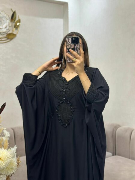 Abaya noire élégante pour femme