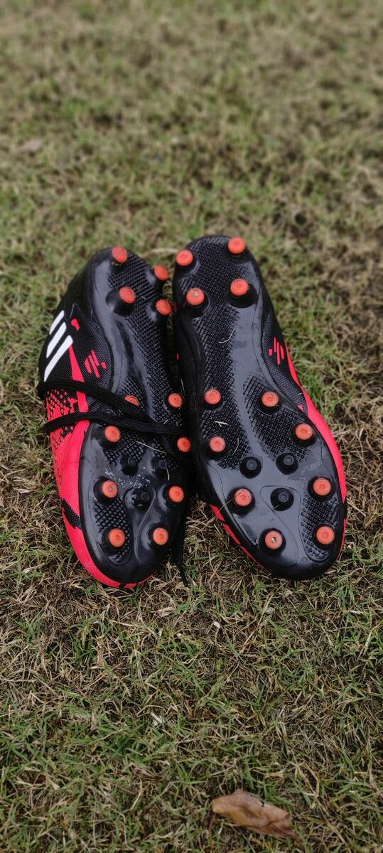 Football shoes
