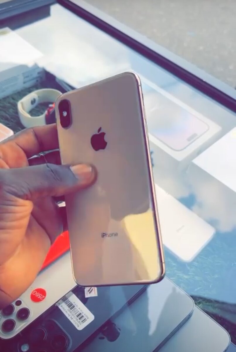 iPhone XS max