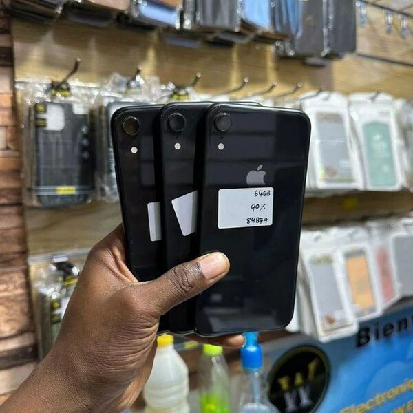 iPhone XR 64GB Noir Débloqué