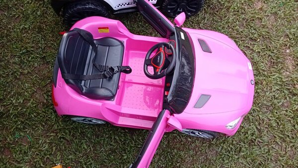 Voiture électrique pour enfants rose