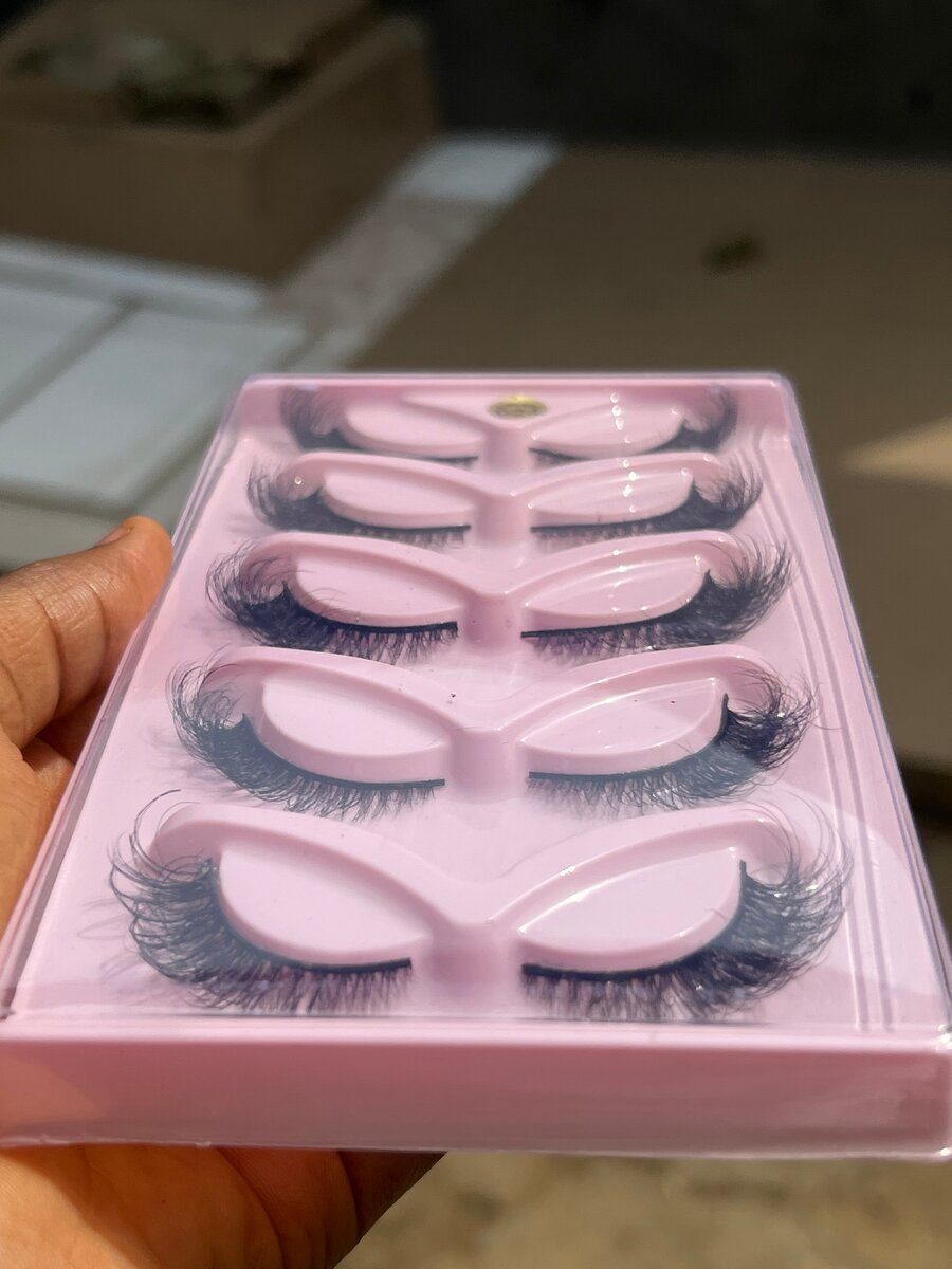 cils yeux de biche volumineux