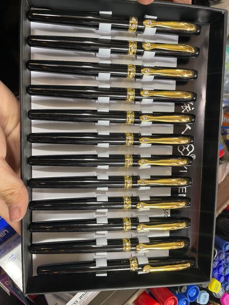 чернильная ручка