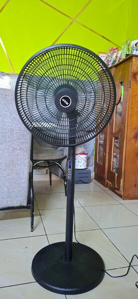 Ventilateur sur pied avec télécommande