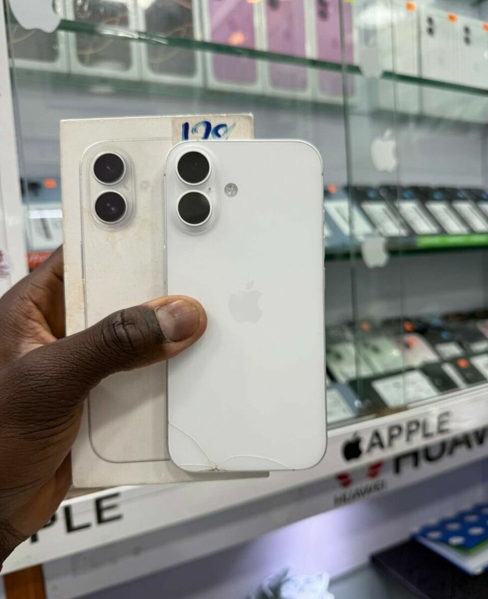 iPhone 14 Blanc 128GB Débloqué